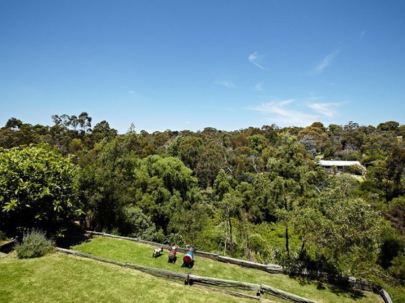 14 Woolston Drive, Frankston South VIC 3199