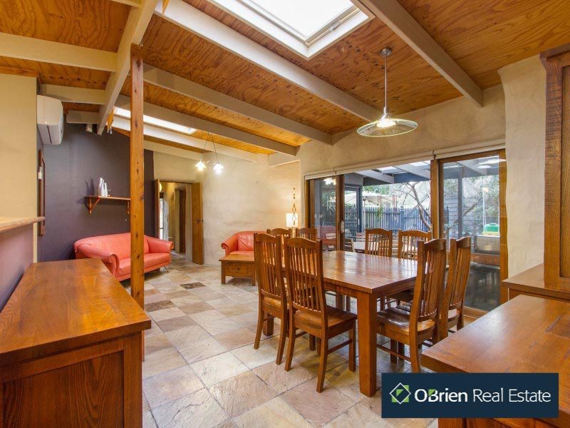 11 Raleon Avenue, Frankston South VIC 3199