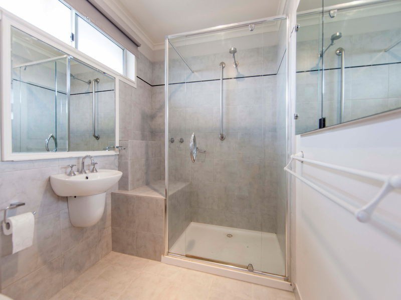 17 Armata Crescent, Frankston North VIC 3200