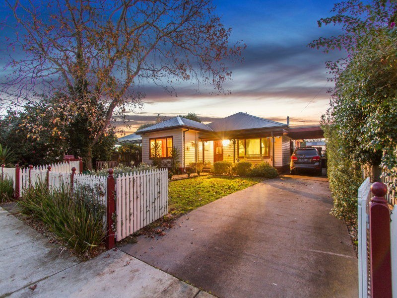 29 Troy Street, Bonbeach VIC 3196