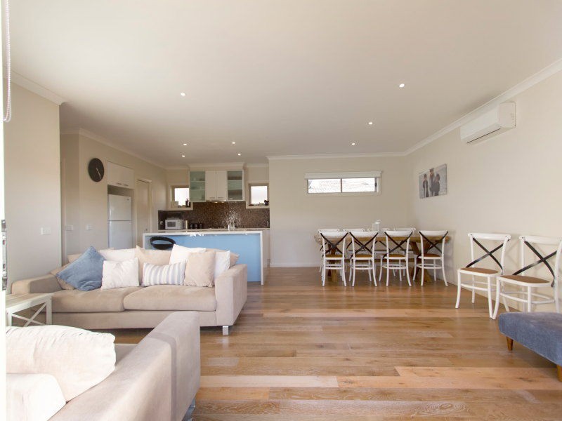 11 Mountain View Crescent, Seaford VIC 3198