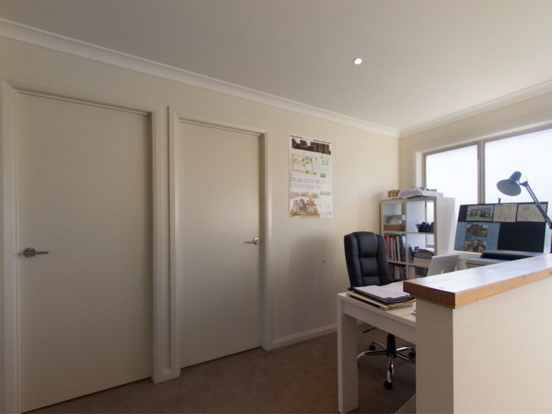 11 Mountain View Crescent, Seaford VIC 3198