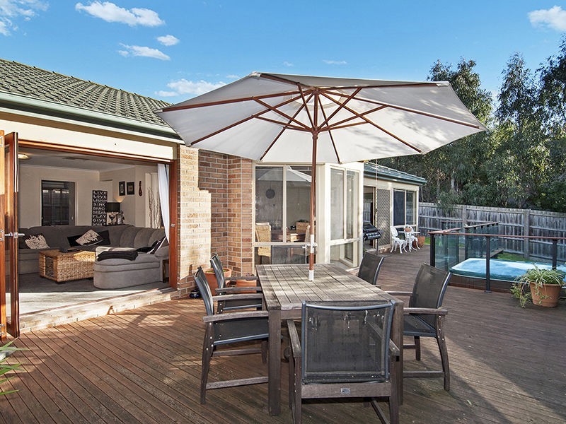 4 Desmond Court, Carrum Downs VIC 3201