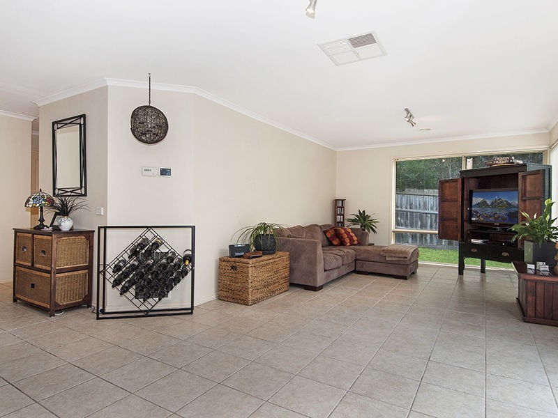4 Desmond Court, Carrum Downs VIC 3201