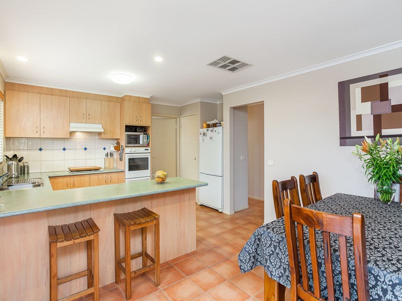 25 Elsie Grove, Edithvale VIC 3196
