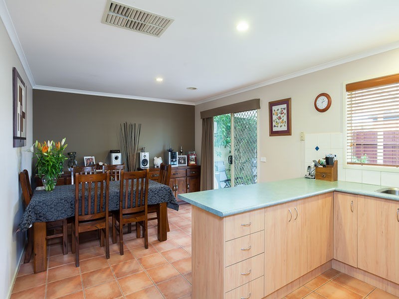 25 Elsie Grove, Edithvale VIC 3196
