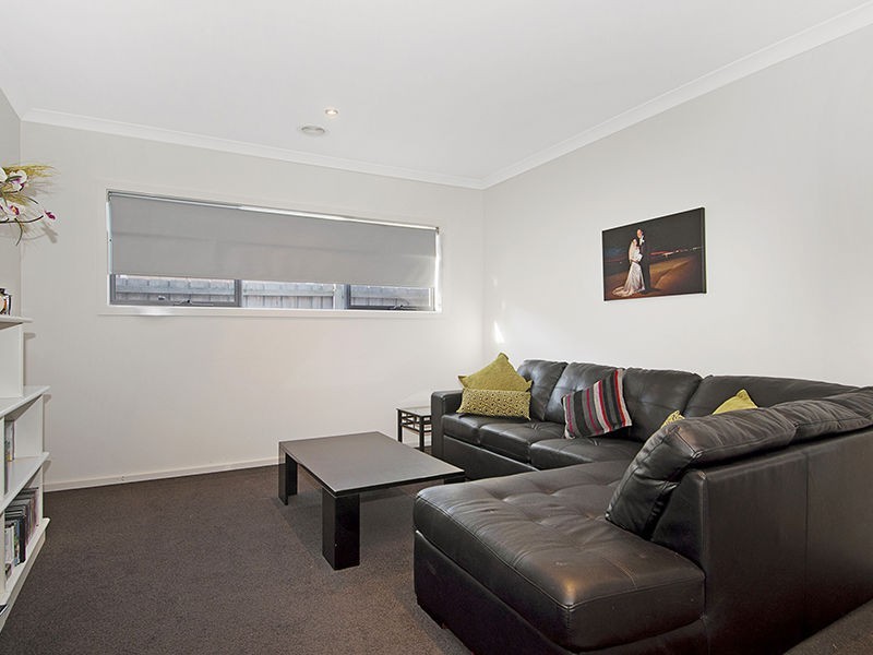19 Hyperno Way, Sandhurst VIC 3977