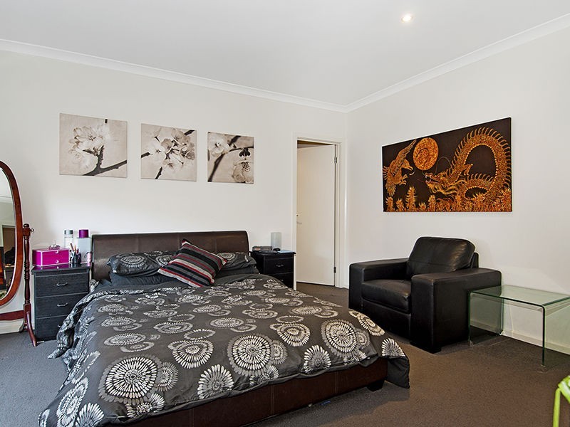 19 Hyperno Way, Sandhurst VIC 3977