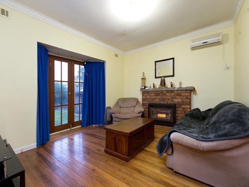 14 Crown Road, Bonbeach VIC 3196