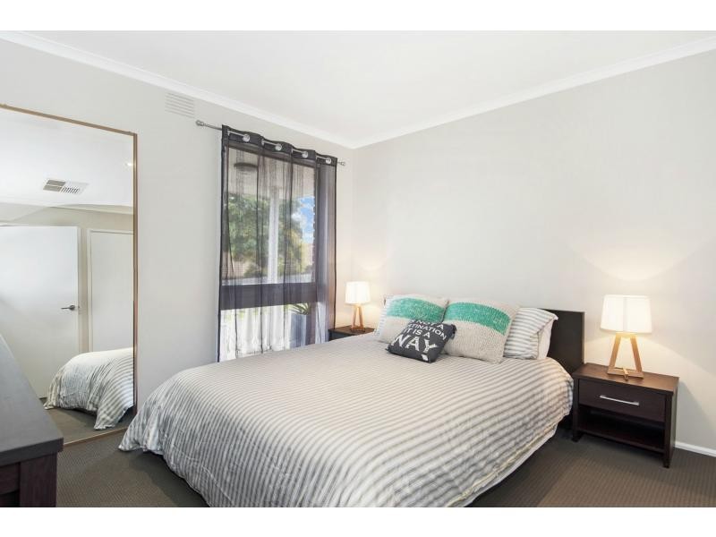 4/15 Heatherhill Road, Frankston VIC 3199