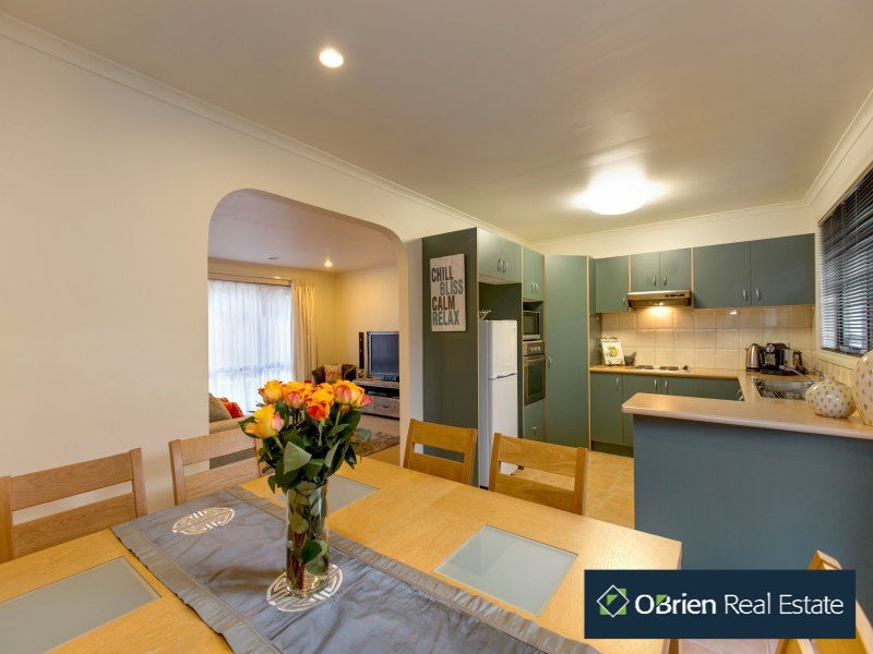 2/16 True Avenue, Carrum VIC 3197