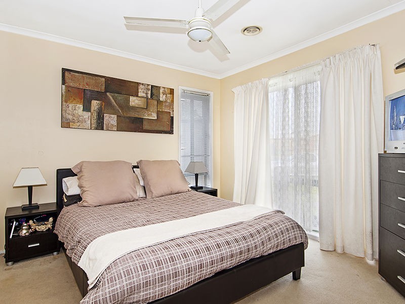 1 Marshall Close, Carrum Downs VIC 3201