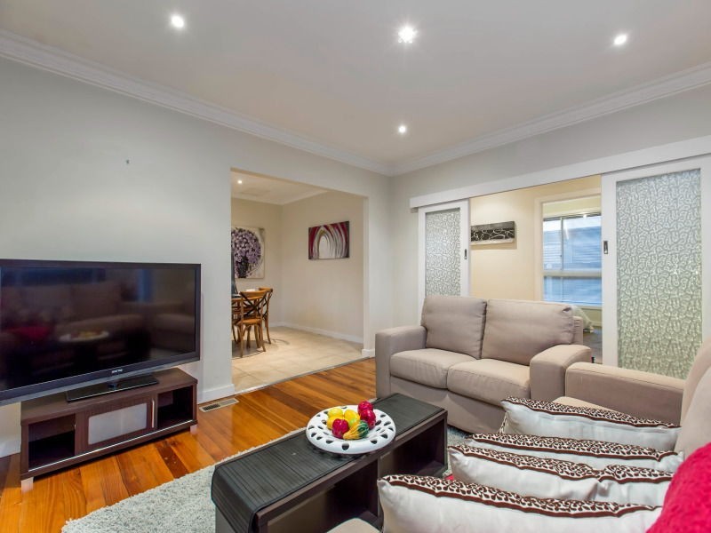2 Cross Road, Chelsea VIC 3196