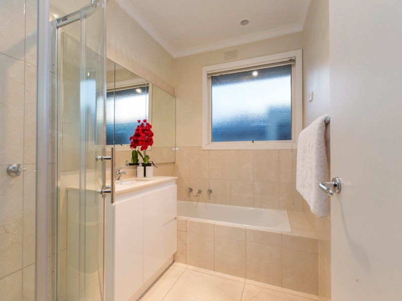 2 Cross Road, Chelsea VIC 3196