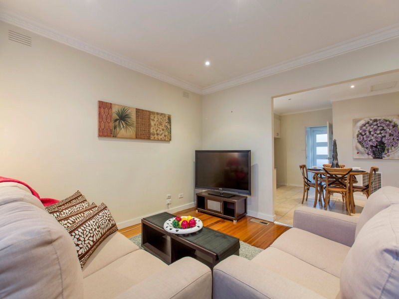 2 Cross Road, Chelsea VIC 3196