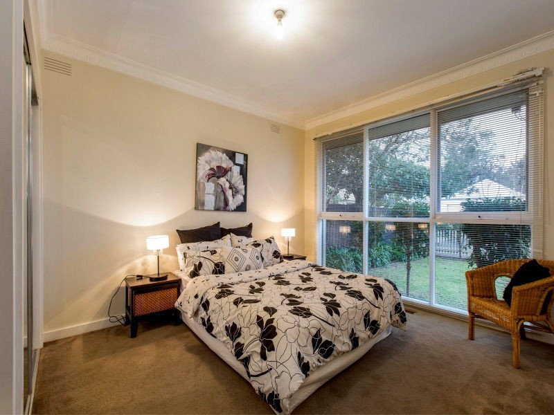 2 Cross Road, Chelsea VIC 3196