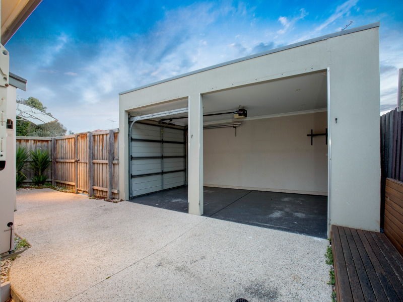 2 Cross Road, Chelsea VIC 3196