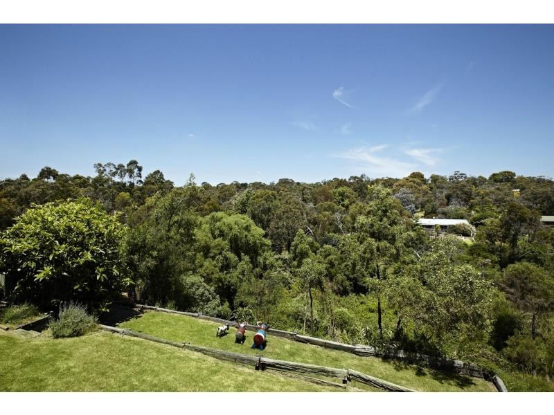 14 Woolston Drive, Frankston South VIC 3199
