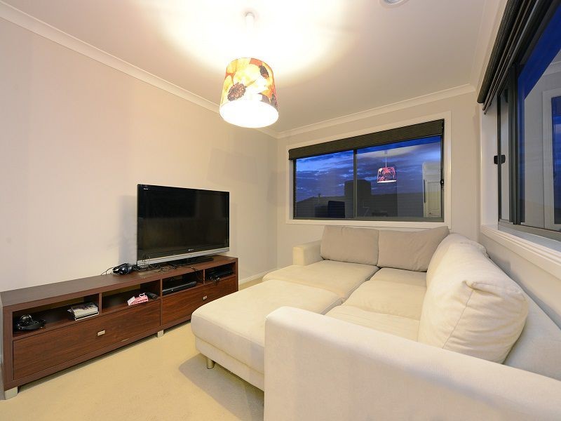5 Merriwee Chase, Sandhurst VIC 3977
