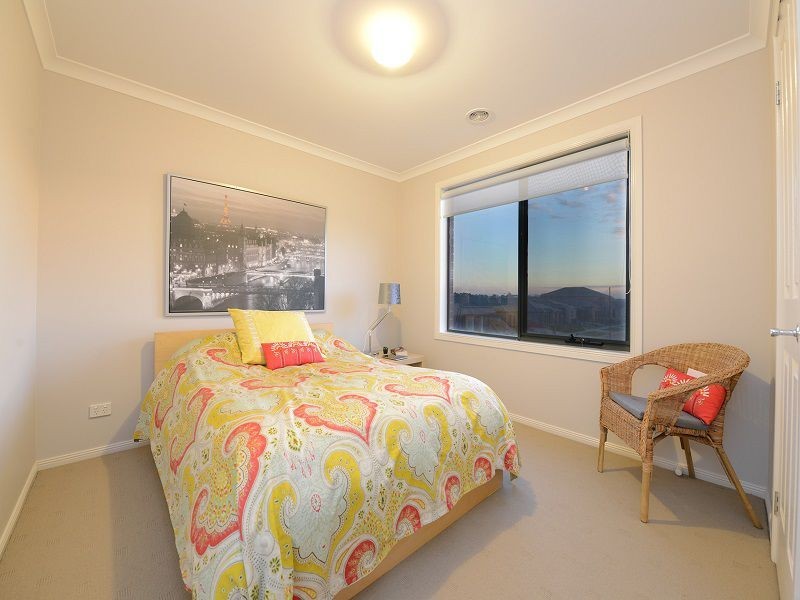 5 Merriwee Chase, Sandhurst VIC 3977