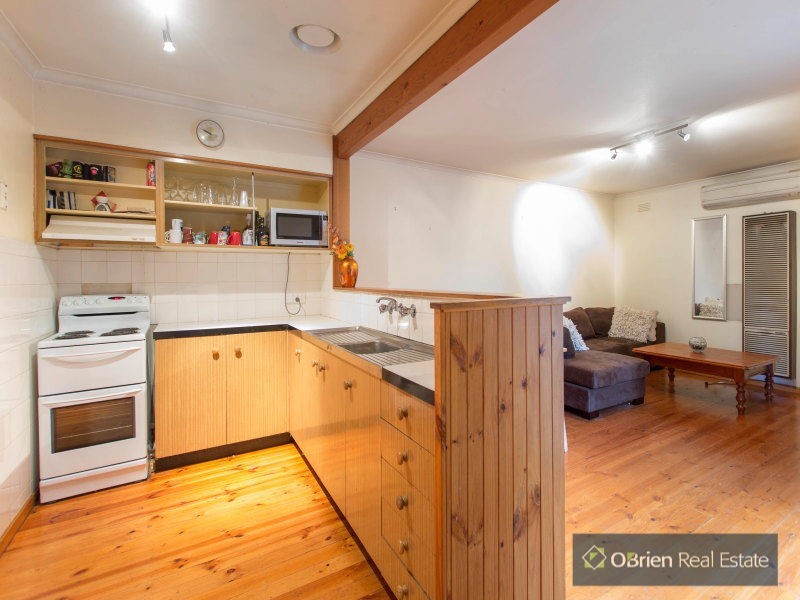 9 Oaklands Crescent, Frankston VIC 3199