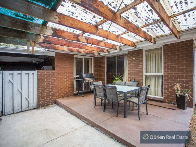 9 Oaklands Crescent, Frankston VIC 3199