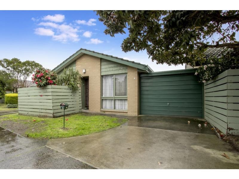 8 Chelbara Court, Chelsea VIC 3196