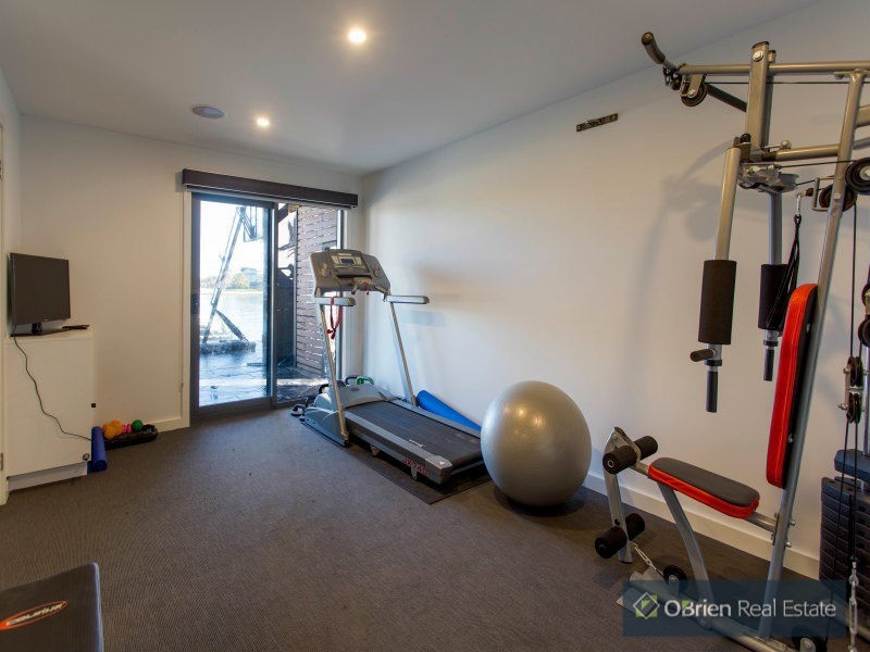 2 Salmon Bay, Patterson Lakes VIC 3197
