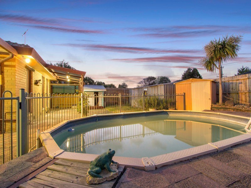 9 Anton Court, Chelsea Heights VIC 3196