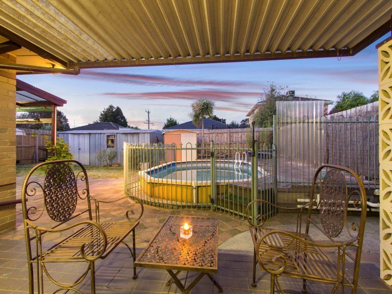 9 Anton Court, Chelsea Heights VIC 3196