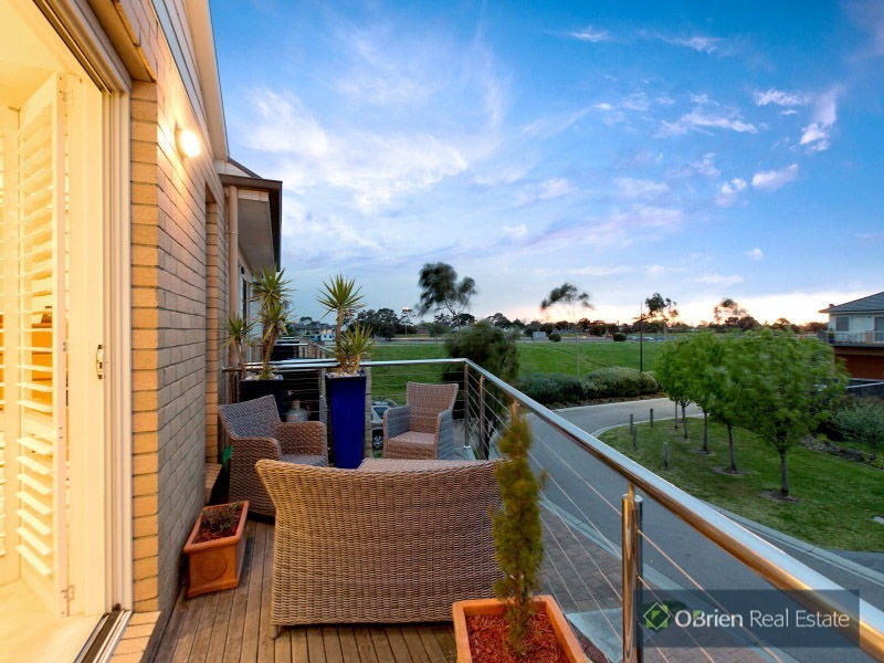 4 Wolstenholme Gardens, Bonbeach VIC 3196