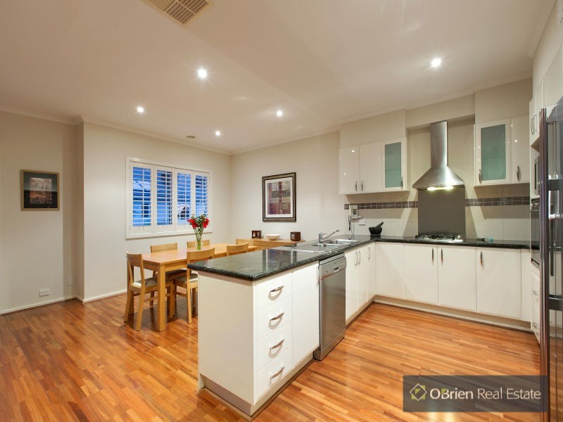 4 Wolstenholme Gardens, Bonbeach VIC 3196