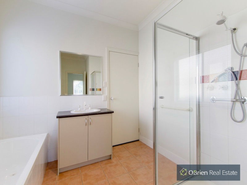 1/192 Beach Street, Frankston VIC 3199