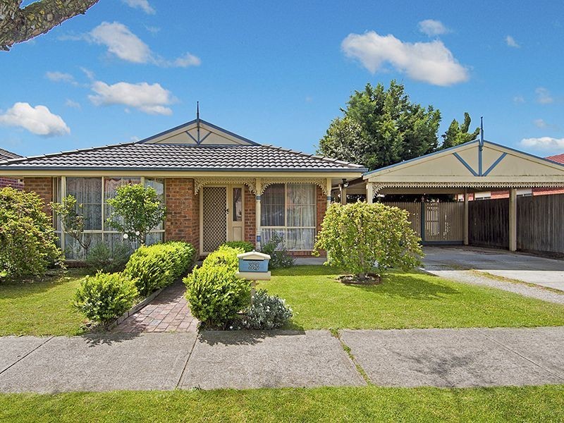 33 Manchester Drive, Skye VIC 3977