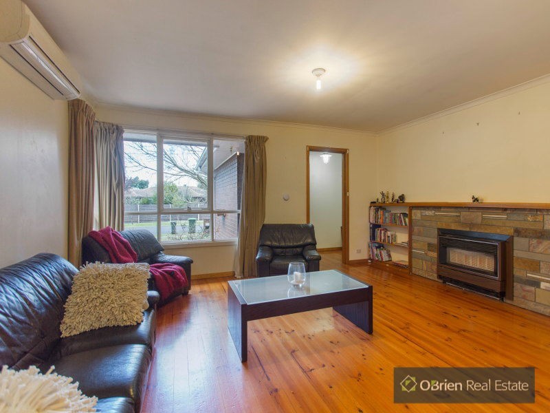 9 Oaklands Crescent, Frankston VIC 3199