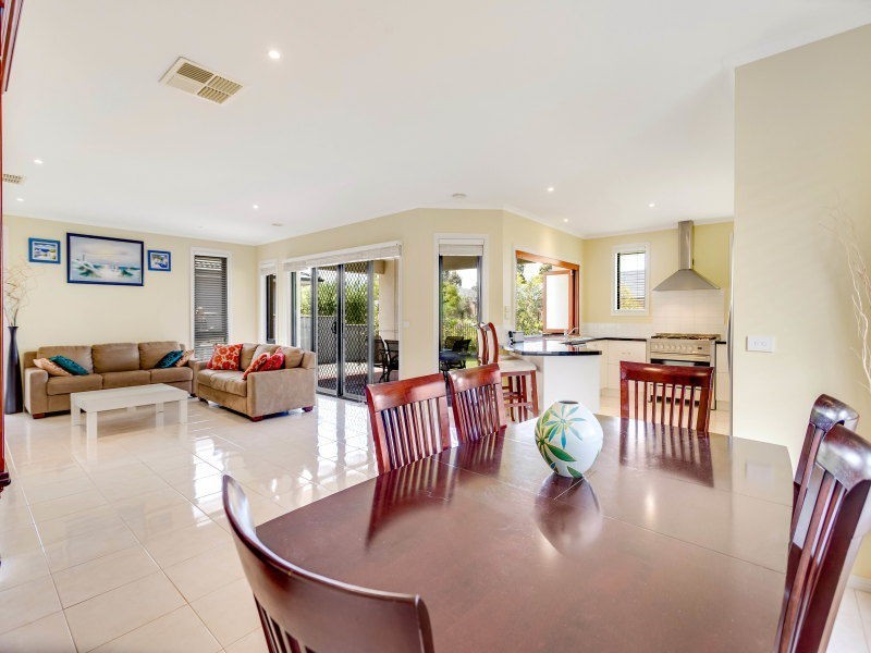 101 Sandhurst Boulevard, Sandhurst VIC 3977