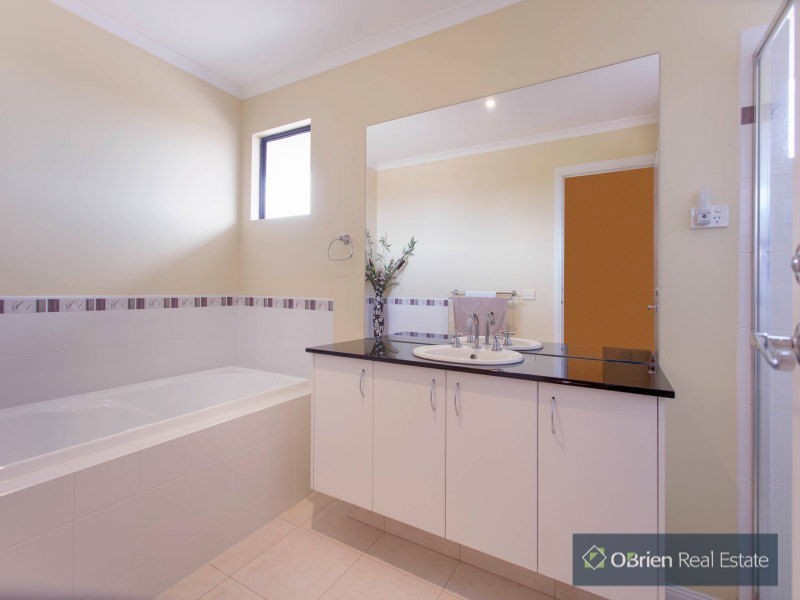 101 Sandhurst Boulevard, Sandhurst VIC 3977