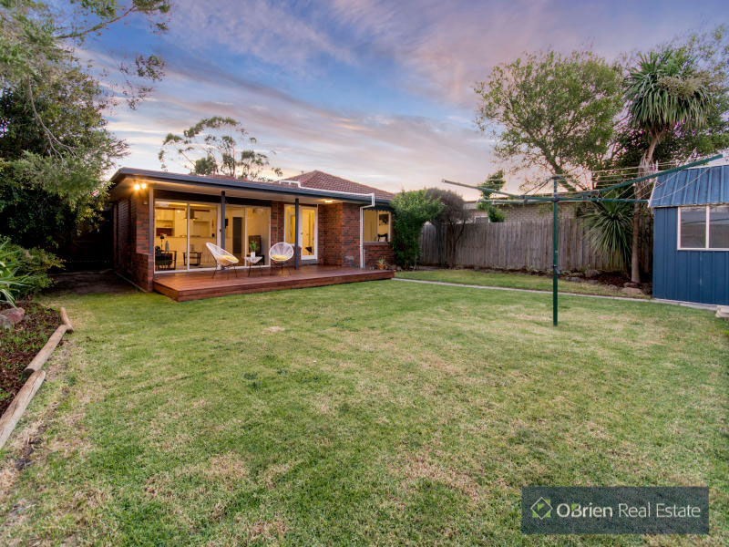 13 Catron Street, Seaford VIC 3198
