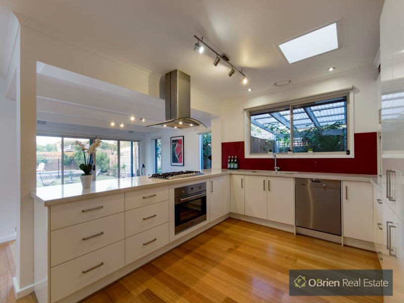 13 Catron Street, Seaford VIC 3198