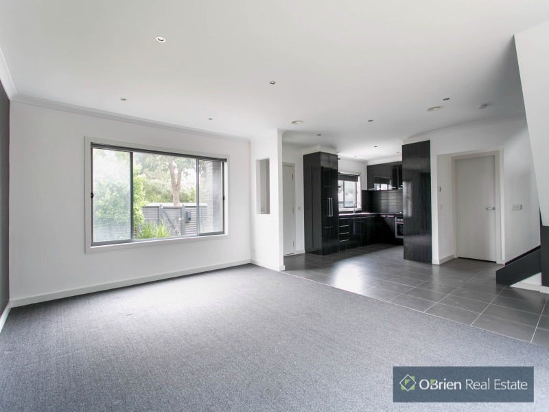 1/10 Bloomfield Road, Noble Park VIC 3174