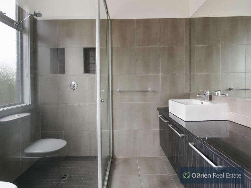 1/10 Bloomfield Road, Noble Park VIC 3174