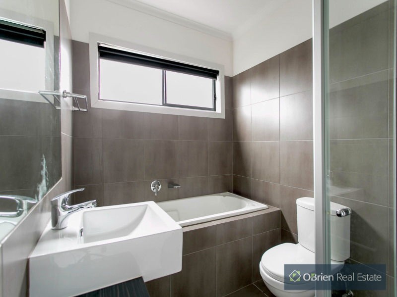 1/10 Bloomfield Road, Noble Park VIC 3174