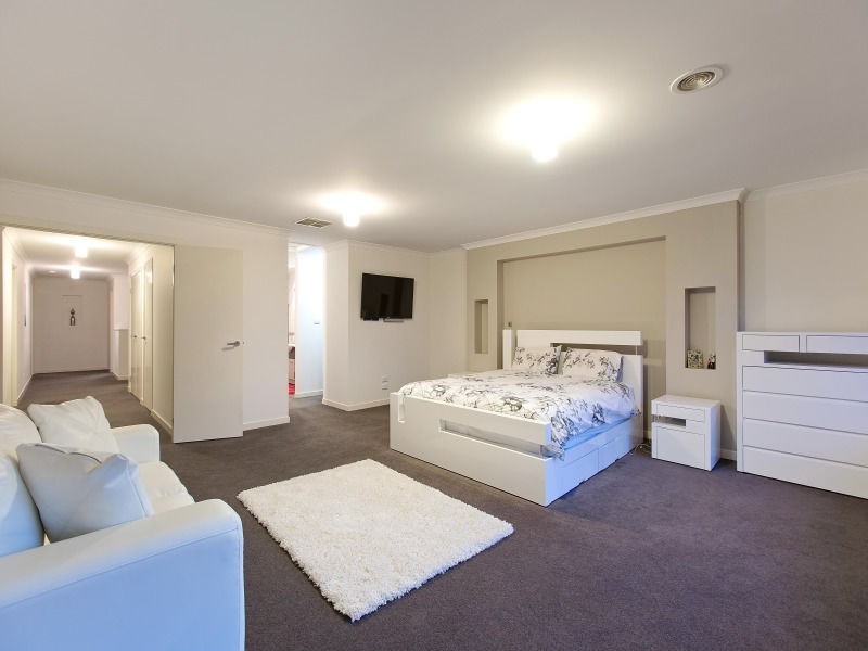 6 O’Hara Court, Sandhurst VIC 3977