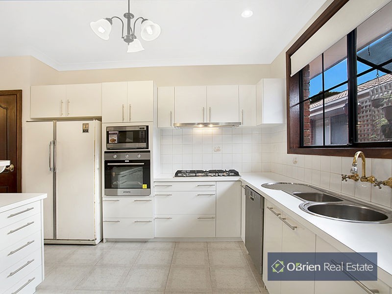 33 Armistan Crescent, Chelsea Heights VIC 3196