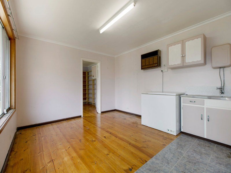 55a Swan Walk, Chelsea VIC 3196