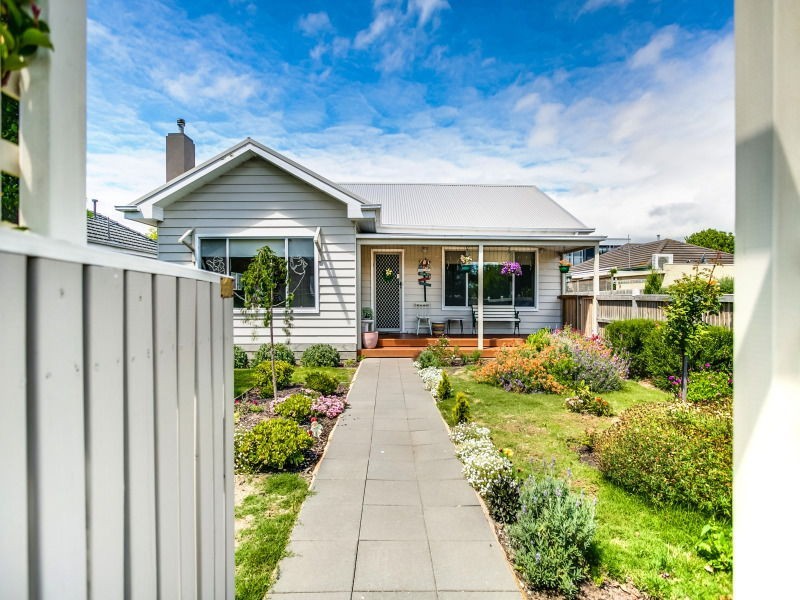 15 Alleyne Avenue, Bonbeach VIC 3196