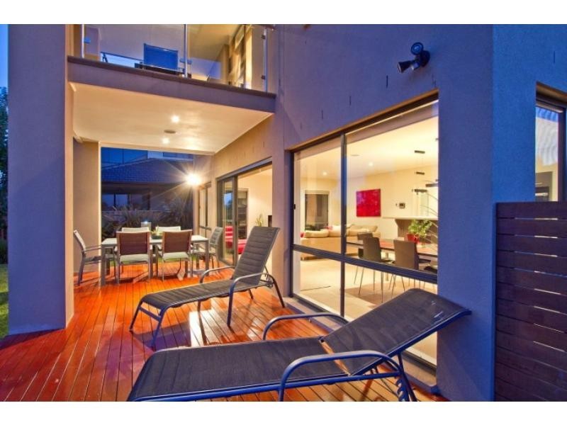 11 Feathery Grove, Sandhurst VIC 3977