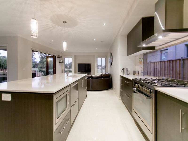 244 Sandhurst Boulevard, Sandhurst VIC 3977