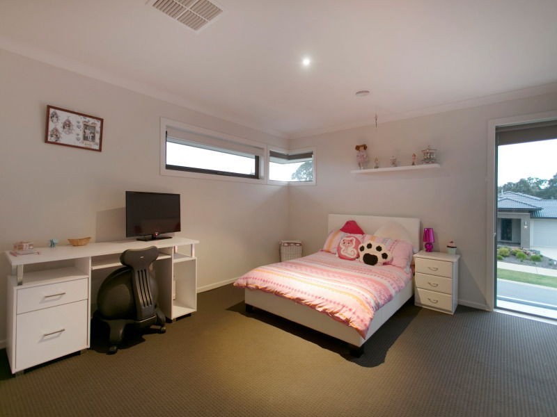 244 Sandhurst Boulevard, Sandhurst VIC 3977