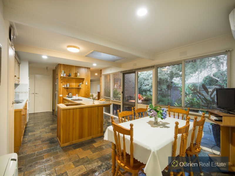 30 East Road, Seaford VIC 3198